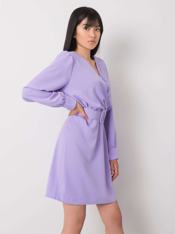 Klasikinė šviesiai violetinė suknelė
